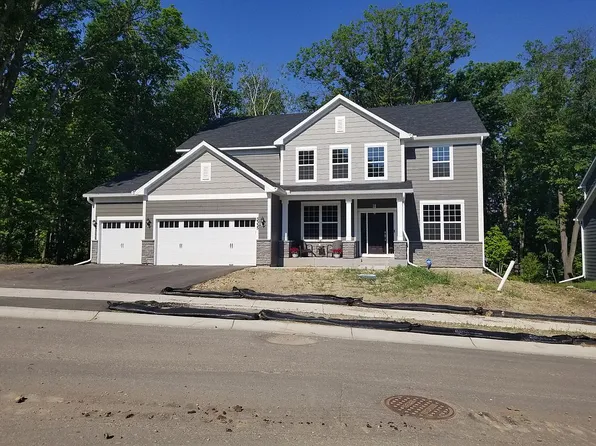 5335 Fountain Ln N, Plymouth, MN 55446