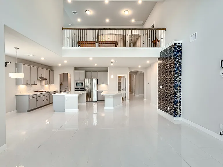 5520 La Canada Way — Photo 5