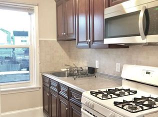 43 William St #3, Fall River, MA 02721