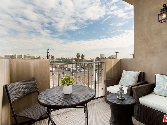4th image of 1271 Federal Ave APT 202