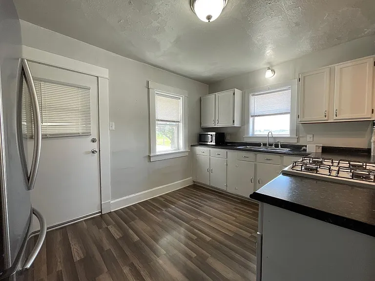 130 High Ave — Photo 10