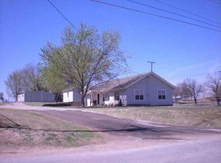 24 S McCord Rd, Ponca City, OK 74604