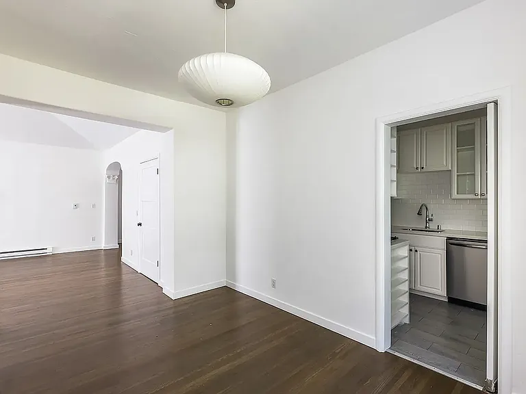8491 Fountain Ave — Photo 13