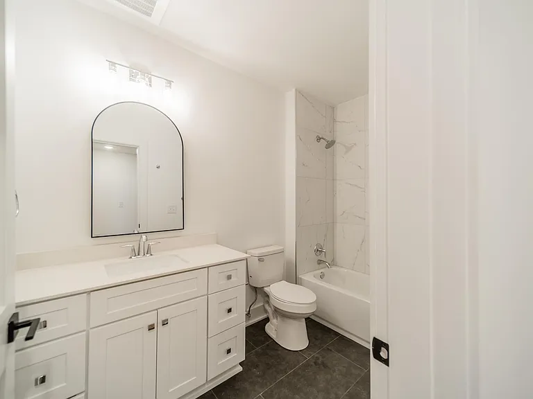 201 Grandin Rd #12 — Photo 29