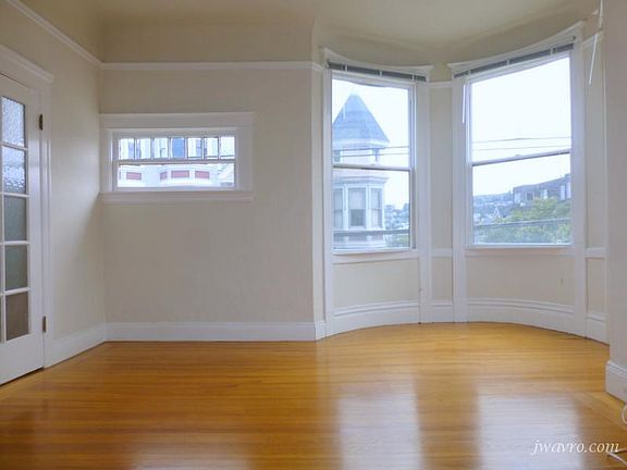 2nd image of 245 Vicksburg St #2