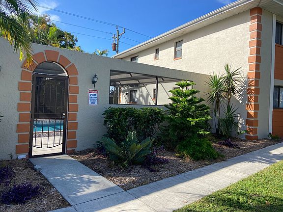4th image of 130-136 Cape Coral Pkwy W #3
