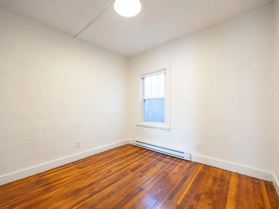 Third bedroom ideal for home office or guest room
