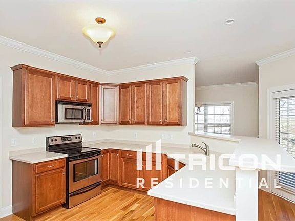 5th image of 1410 Deerskin Ct