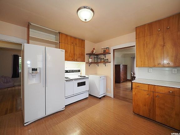 5th image of 1565 E Kensington Ave