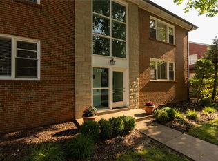 8165 Whitburn Dr APT 1W, Saint Louis, MO