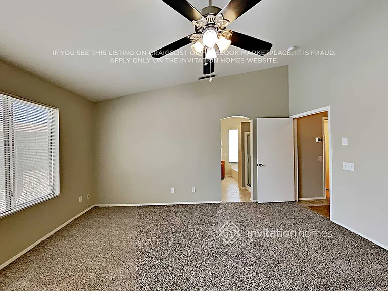 7039 S 19th St — Photo 13