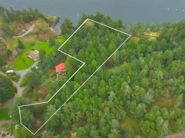 4800 McGuffie Rd, Nanaimo, BC V9T 5B3