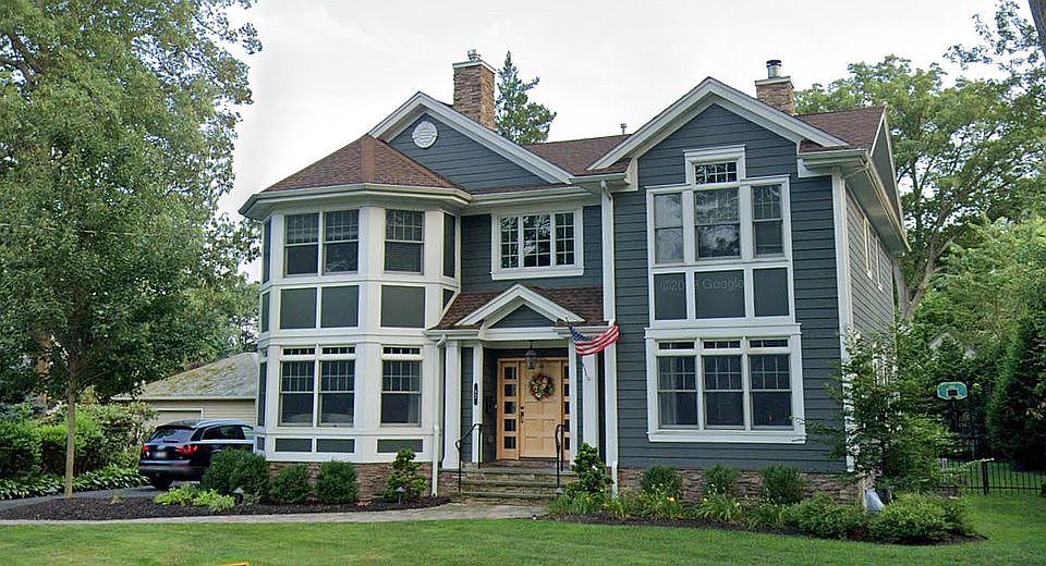 2nd image of 82 Glenwood Rd