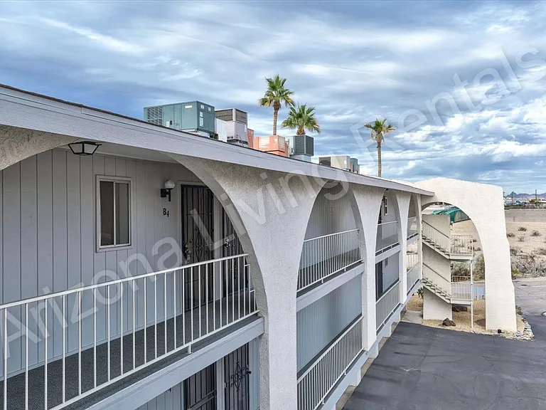 1720 Bahama Ave #B-6 — Photo 2