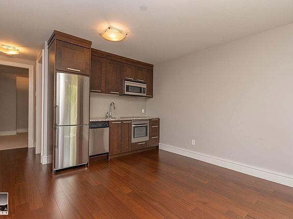 5th image of 2232 Kings Ave