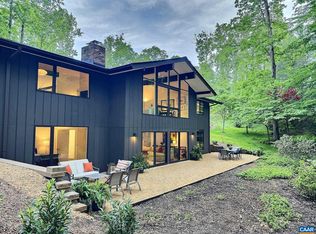 11 Vincennes Ct, Charlottesville, VA 22911