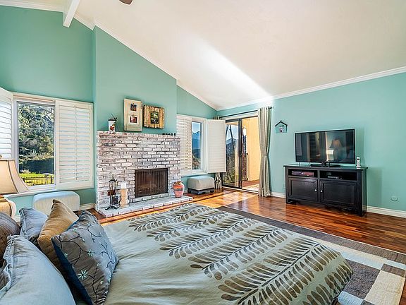 4th image of 2600 Ladybird Dr