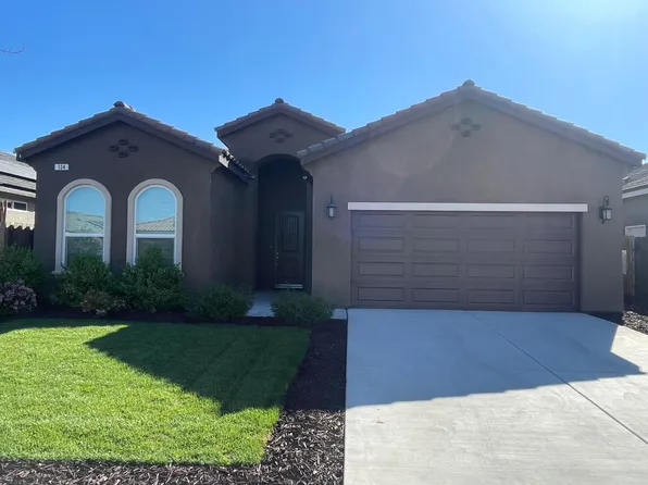 104 N Koleen Ave, Kerman, CA 93630