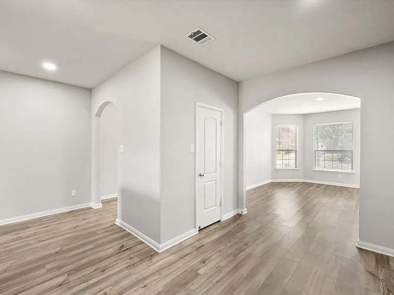 4004 Millau Ln — Photo 10