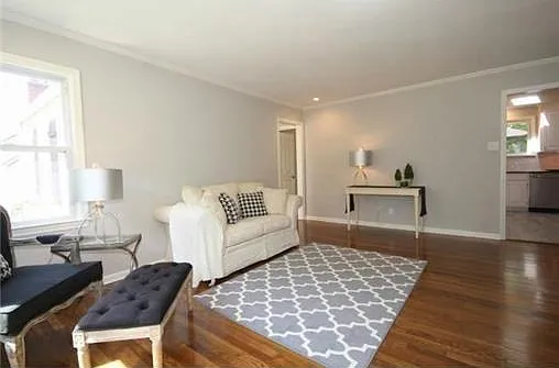 5426 Birch St — Photo 2