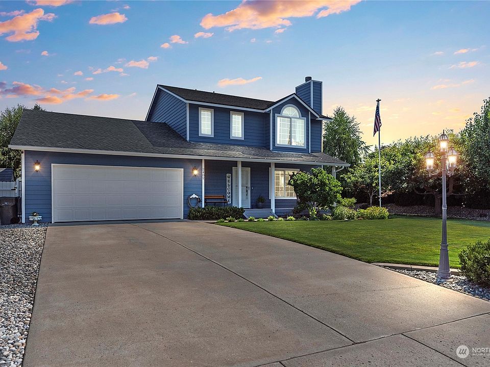 1st image of 2402 Highland View Dr.