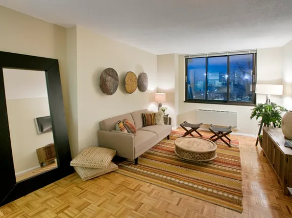 10-40 River Road image 1 of 12