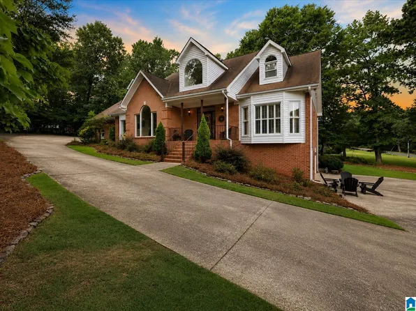236 Briarwood Cir, Oneonta, AL 35121
