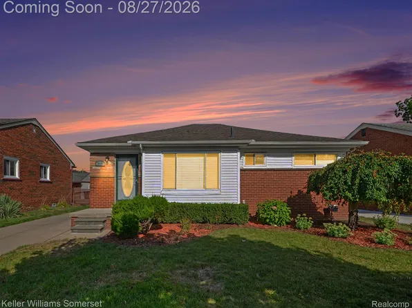 29100 Rosemont St, Roseville, MI 48066