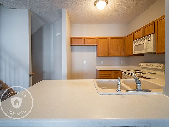 5th image of 680 Woodduck Dr APT C