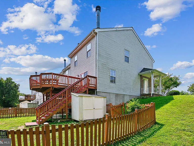 17 Ruddington Ct — Photo 7