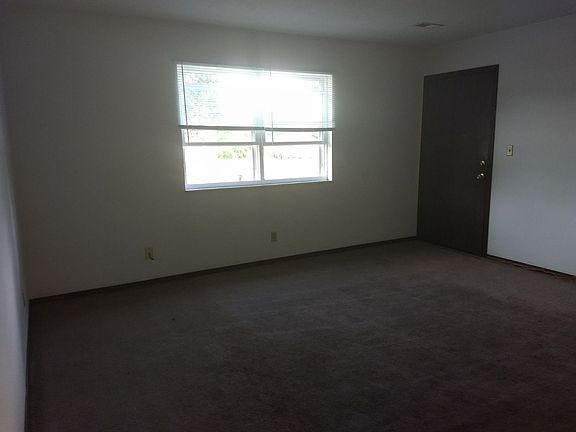 4th image of 3025 Mimosa St #2