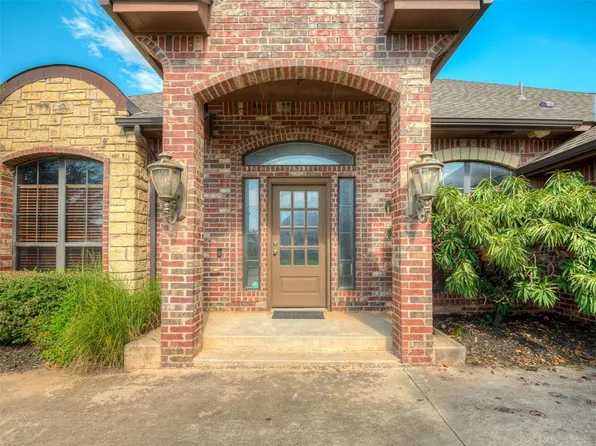1417 Glenmere Ct, Edmond, OK 73003