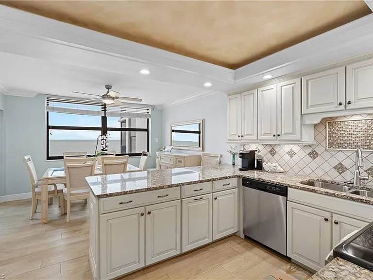 9375 Gulf Shore Dr #401 — Photo 21