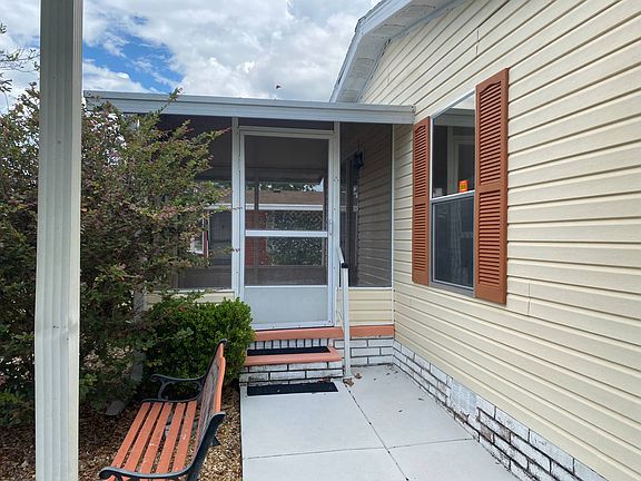 5th image of 1723 SE Plumbob Way #367