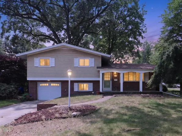 6045 Holman Rd, Toledo, OH 43615