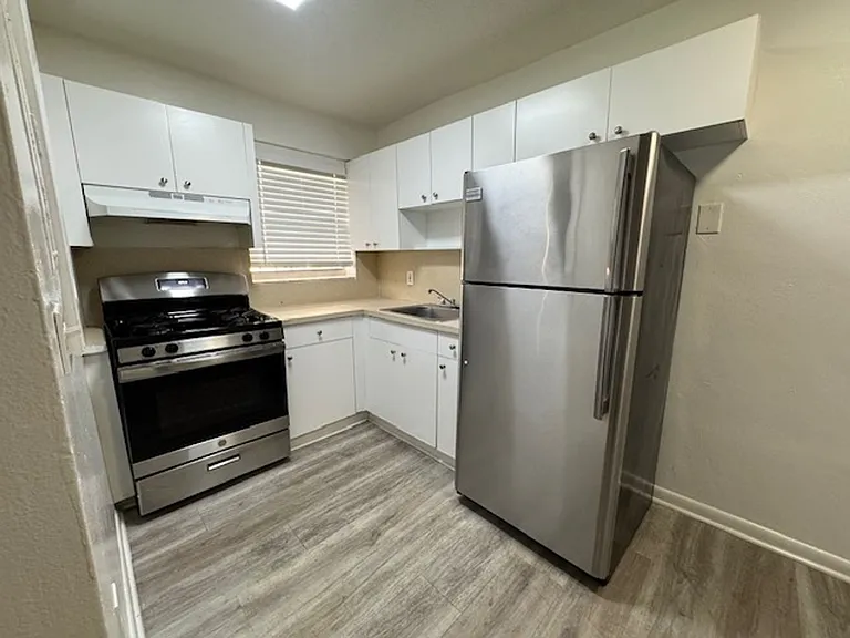 2031 NE 139 St North Miami Beach, FL 33181 — Photo 7