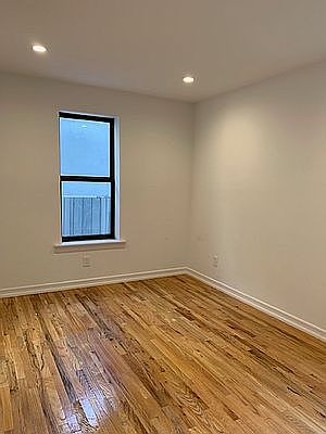 4th image of 11-15 45th Ave #1A