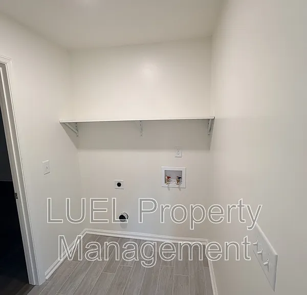 1050 Bedford Ave — Photo 5