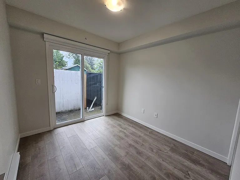 45790 Lewis Ave #3 — Photo 11