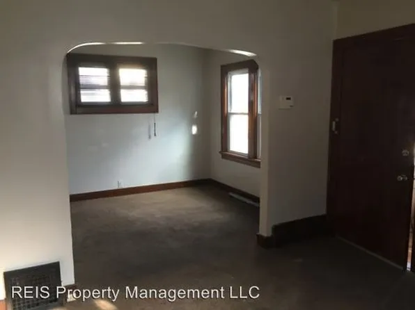 3827 N 5th St, Milwaukee, WI 53212