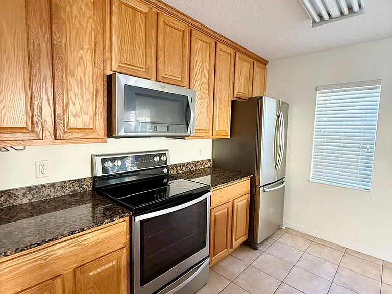 3846 Mandalay Dr — Photo 12