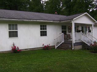 33 Robert Simmons Rd, Graysville, TN 37338