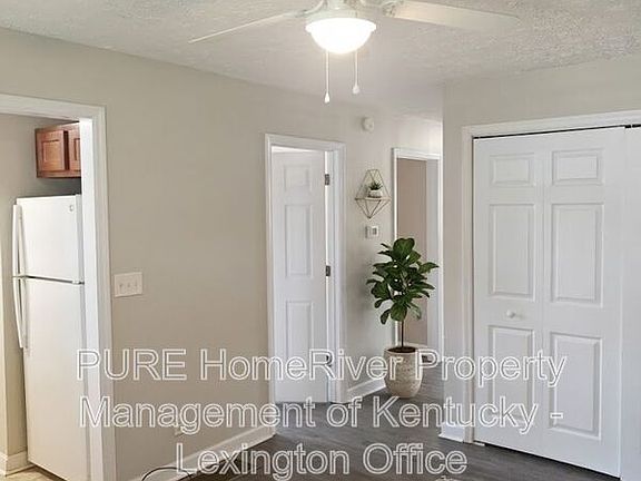 3rd image of 313 Radcliffe Rd #A