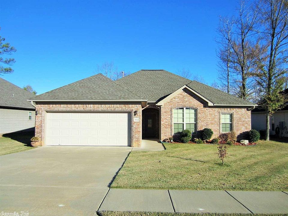 1st image of 1670 White Oak Cir