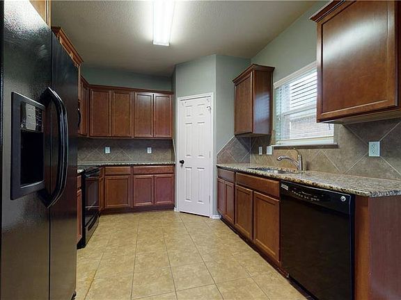 5th image of 3309 Cricklewood Dr