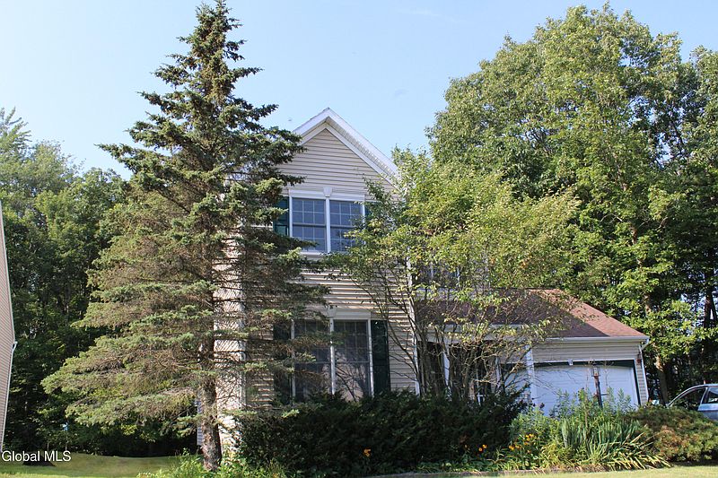 4th image of 18 Lupine Drive