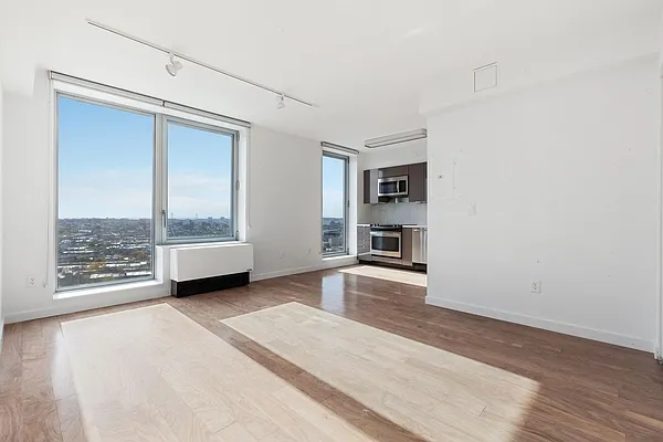 Rented by Greystar | media 2