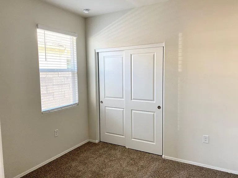 4661 W Nutmeg Ave — Photo 6