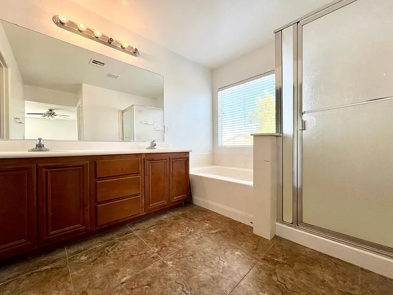 4212 Cape Eagle Ave — Photo 6