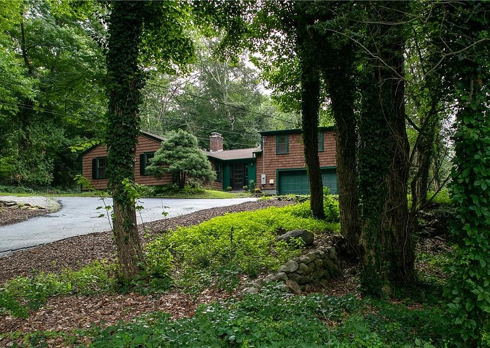 88 Harwood Rd, East Greenwich, RI 02818 Zillow